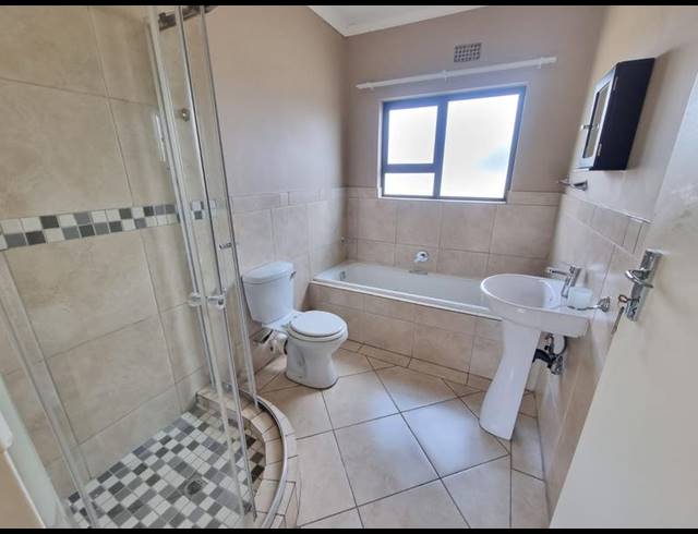 3 BEDROOM TOWNHOUSE FOR SALE IN KOOKRUS